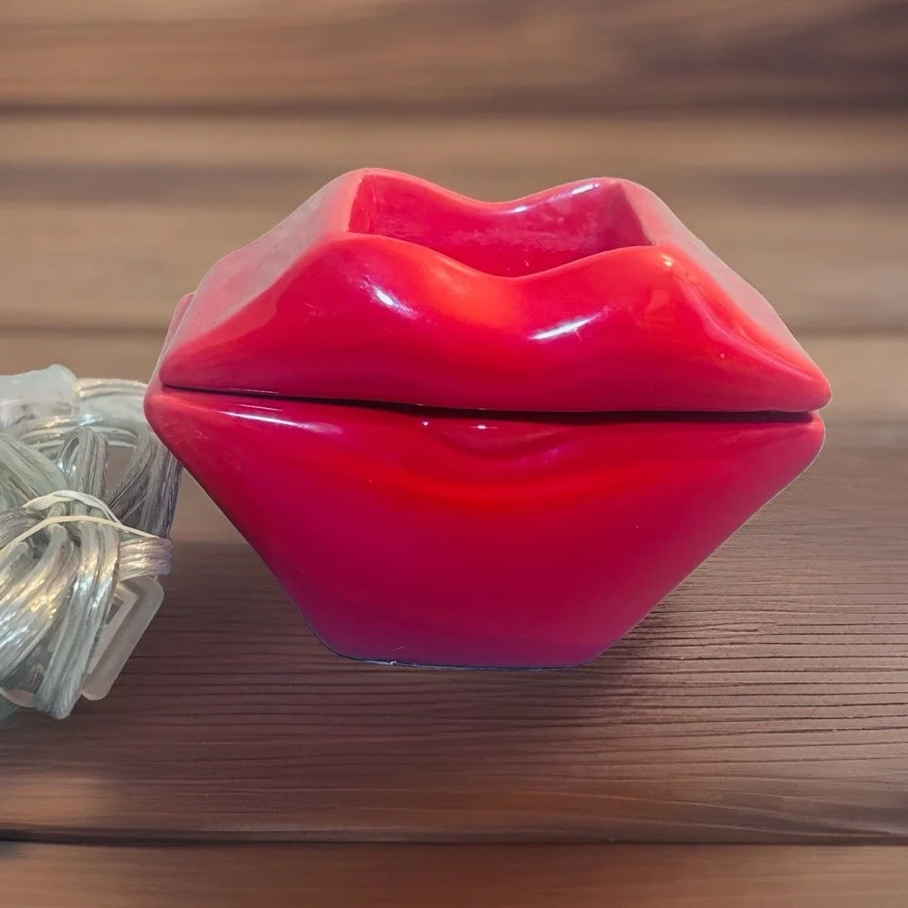 Red Lips Wax Melt Warmer Fragrance Diffuser Electric Essential Oil Ceramic Clean